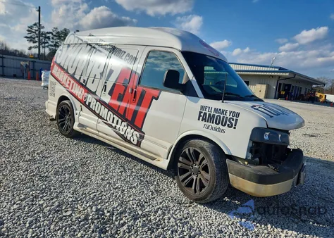 2004 GMC Savana Rv G1500 z USA, uszkodzony, nr VIN 1GDFG15T441139431